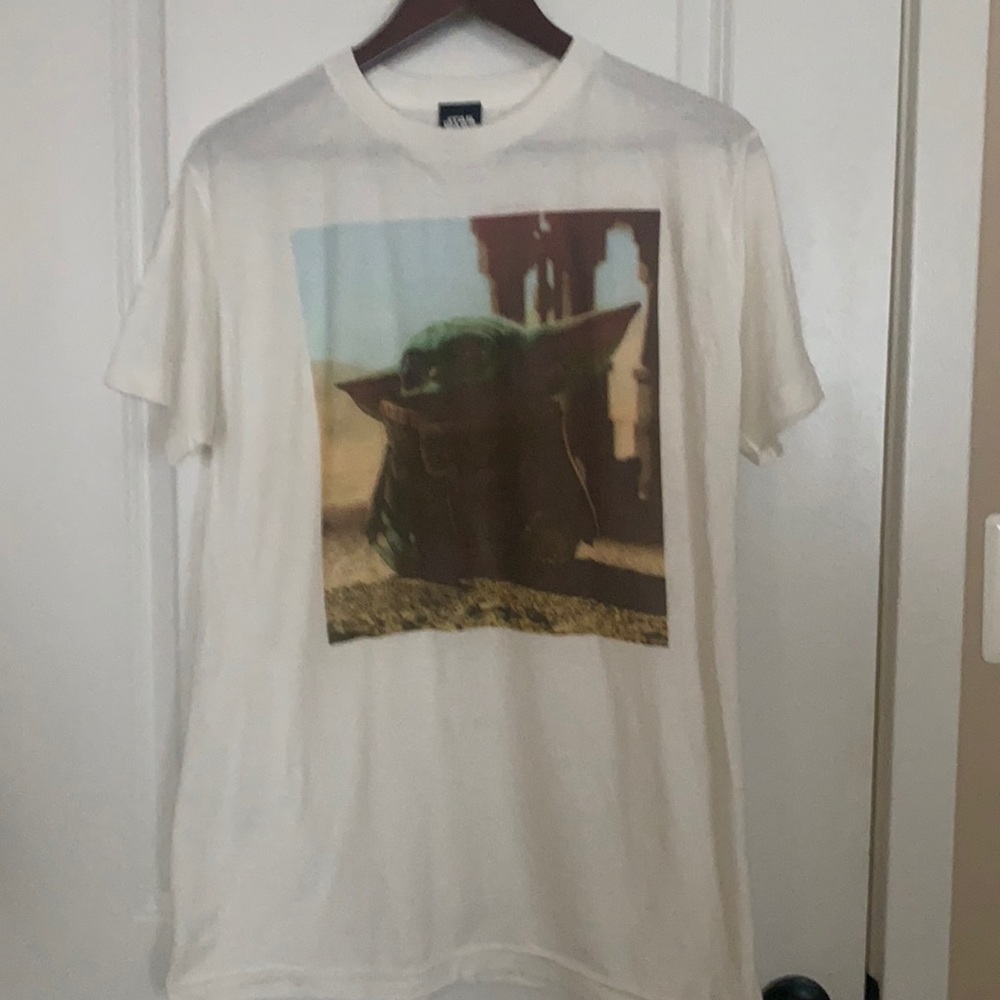 Men’s Baby Yoda Tee
